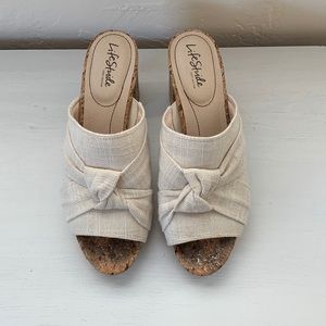 Life stride cream colored mules